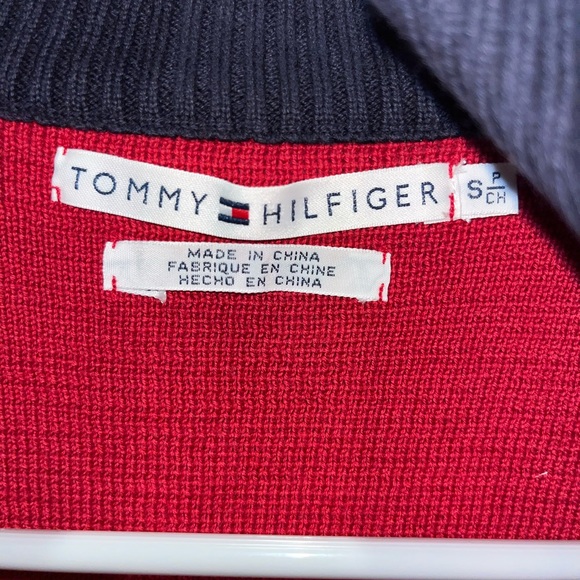 Women’s Vintage Tommy Hilfiger Red Quilted Puffer Vest - Picture 7 of 8